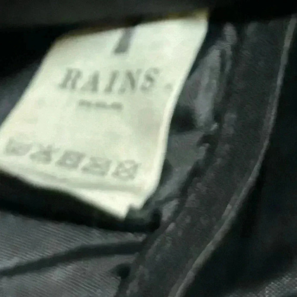 Rains unisex rucksack mit karabinerverschluss black rubber & canvas backpack - Picture 5 of 10